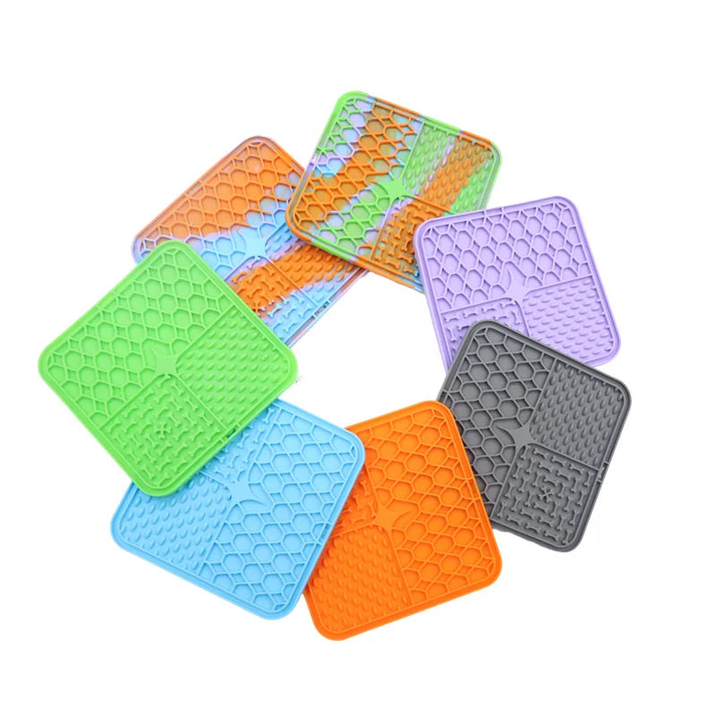 Pet Lick Silicone Mat Pet Slow Food Plate Dog Bathing Distraction Silicone Dog Sucker Food Training Dog Feeder Supplies for Dogs