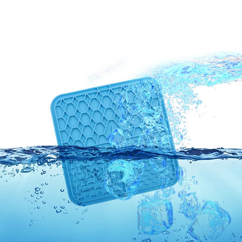Pet Lick Silicone Mat Pet Slow Food Plate Dog Bathing Distraction Silicone Dog Sucker Food Training Dog Feeder Supplies for Dogs