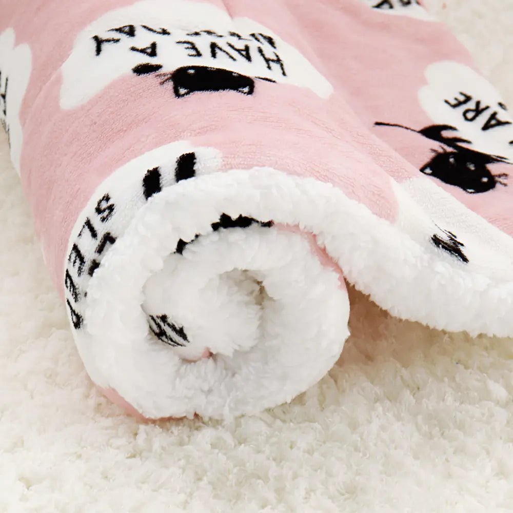 Couverture Polaire Apaisante "Cocon Douillet" – Idéal Assorti aux Paniers - Rose La classe des quatre pattes | Couchage et Bien - être.